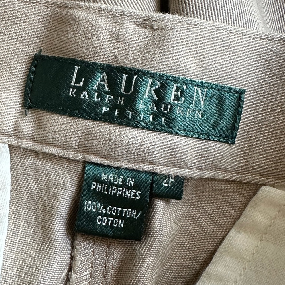 Lauren Ralph Lauren | Womens Size 2P Kakhi Gold Buttons High Rise Bermuda Shorts - Picture 13 of 15